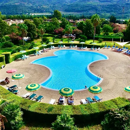 Club Two Bed 1f * Pizzo (Calabria)