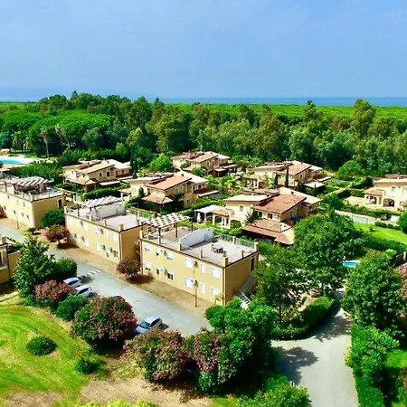 Club Two Bed 1f Pizzo (Calabria)